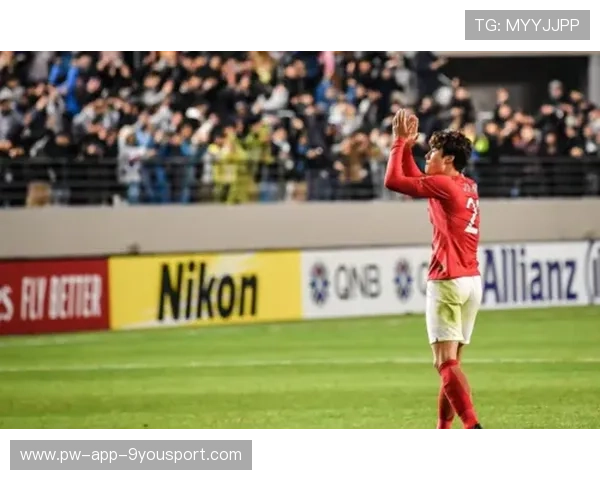 夏窗头条：奇迹重磅回归，球迷沸腾！