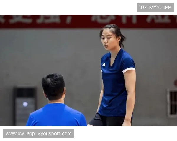 中国女排秘密集训曝光：教练一句话震住所有人